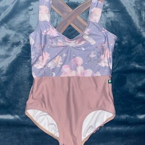 Luckyleo leotard size adult medium